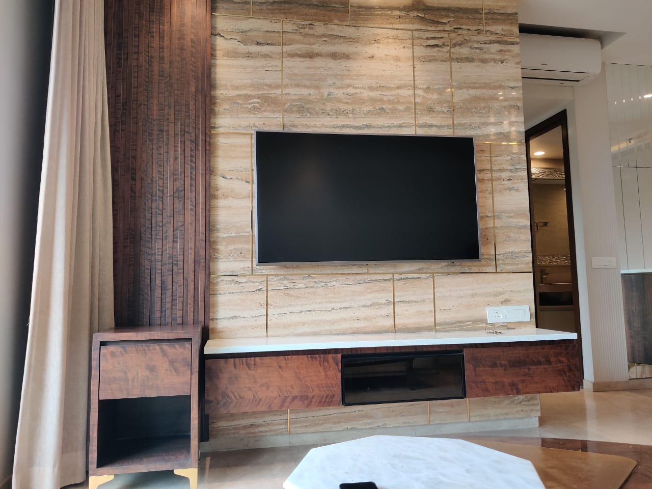 2 - Castle Rock, Powai