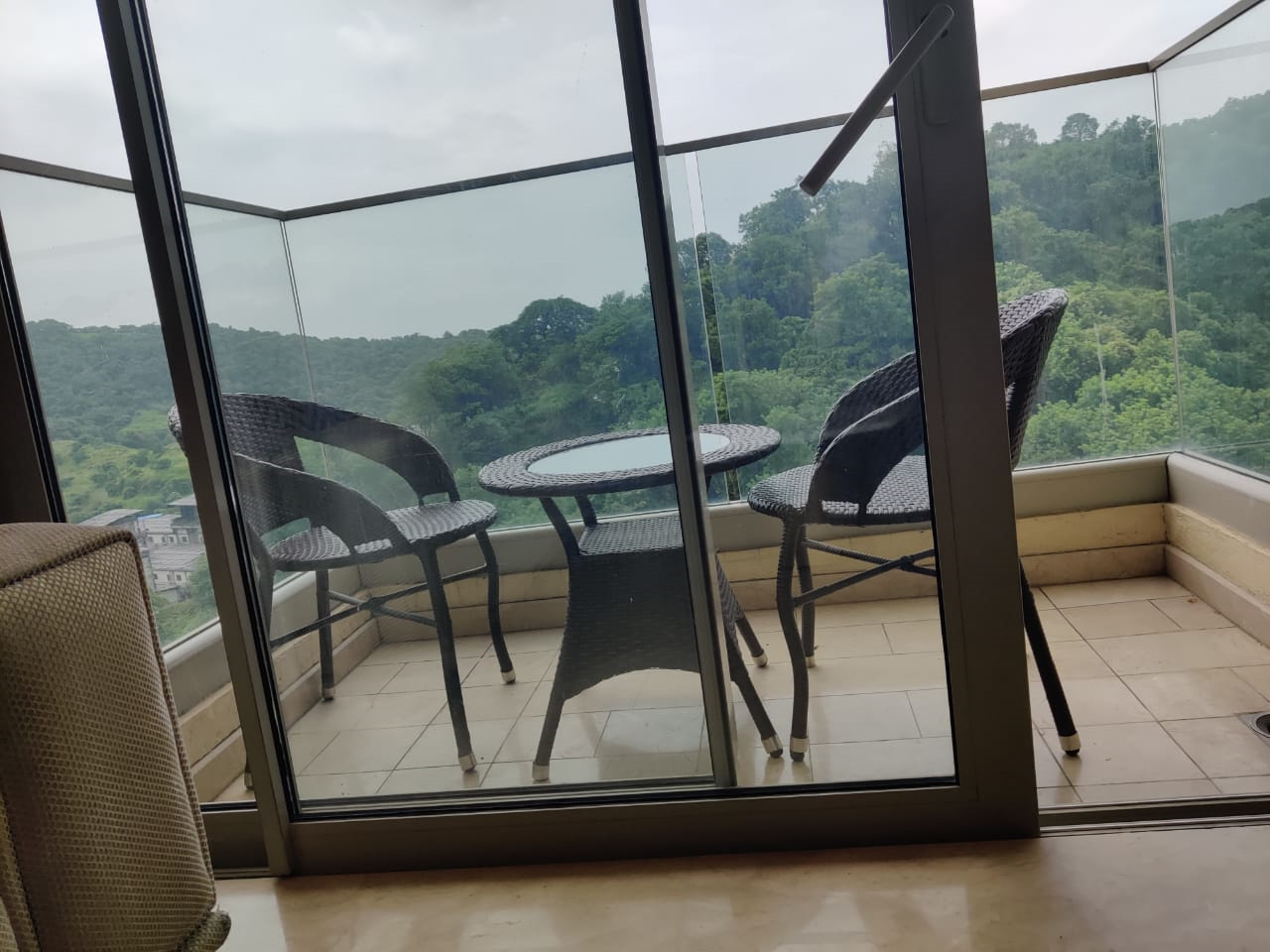 4 - Castle Rock, Powai