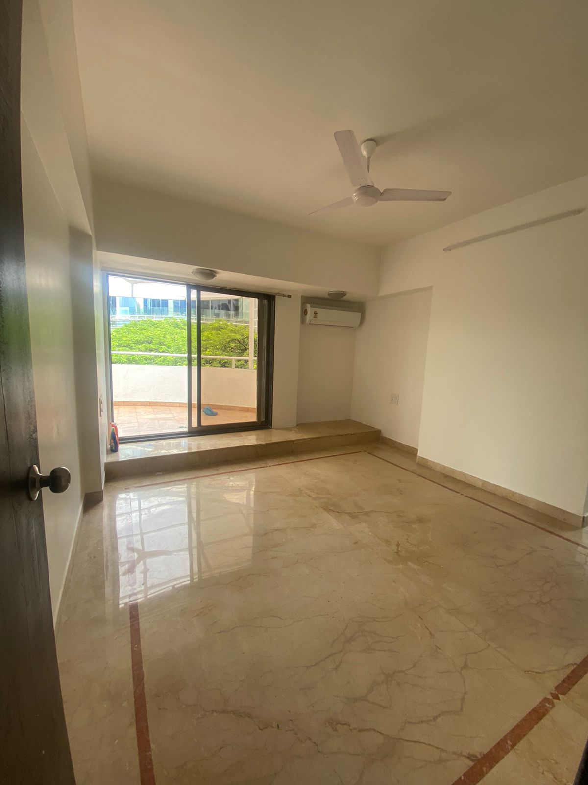 10 - Gabbana House Apartment, Khar West