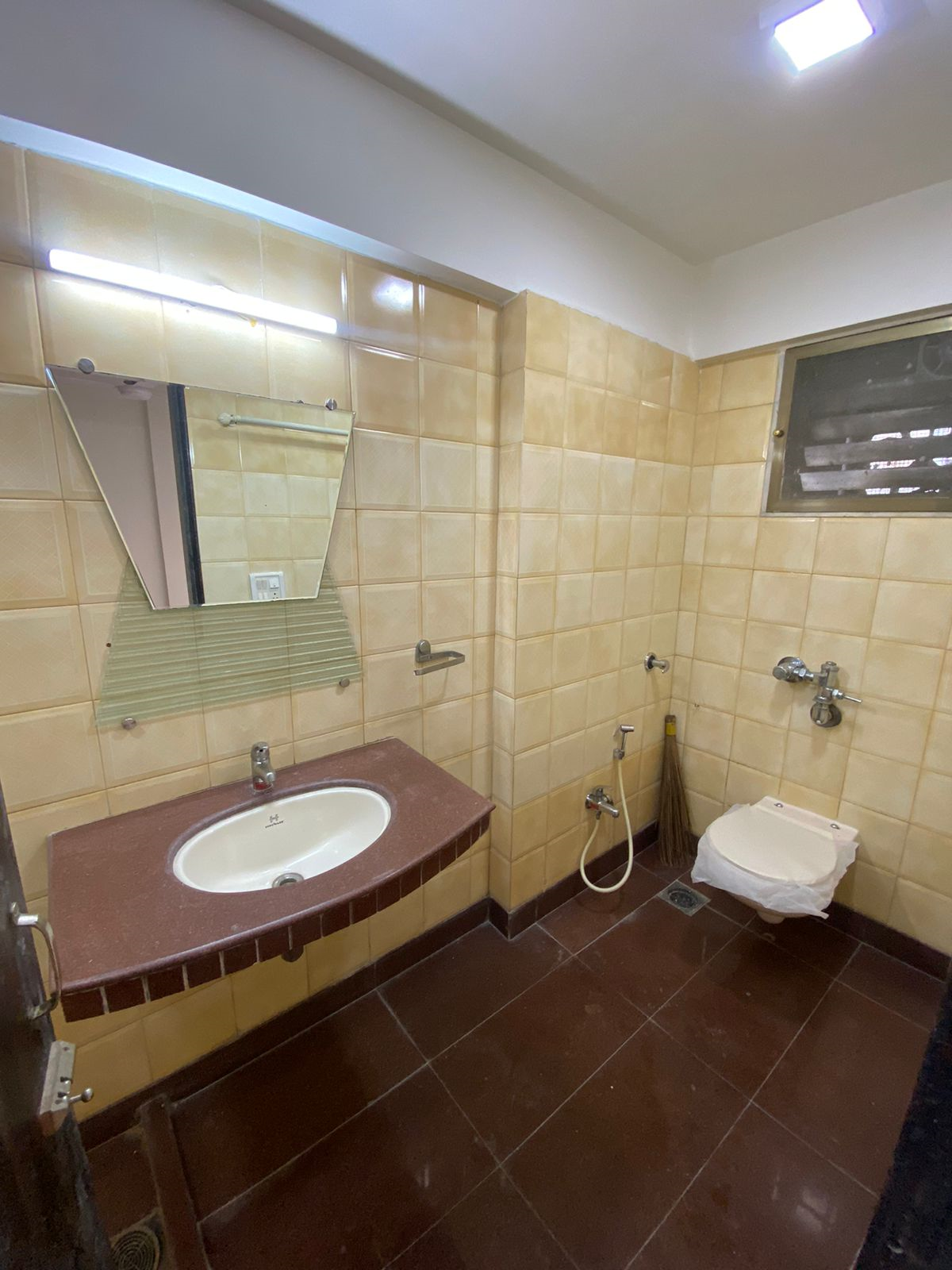 4 BHK Flats on Rent in Gabbana House Apartment, Khar West