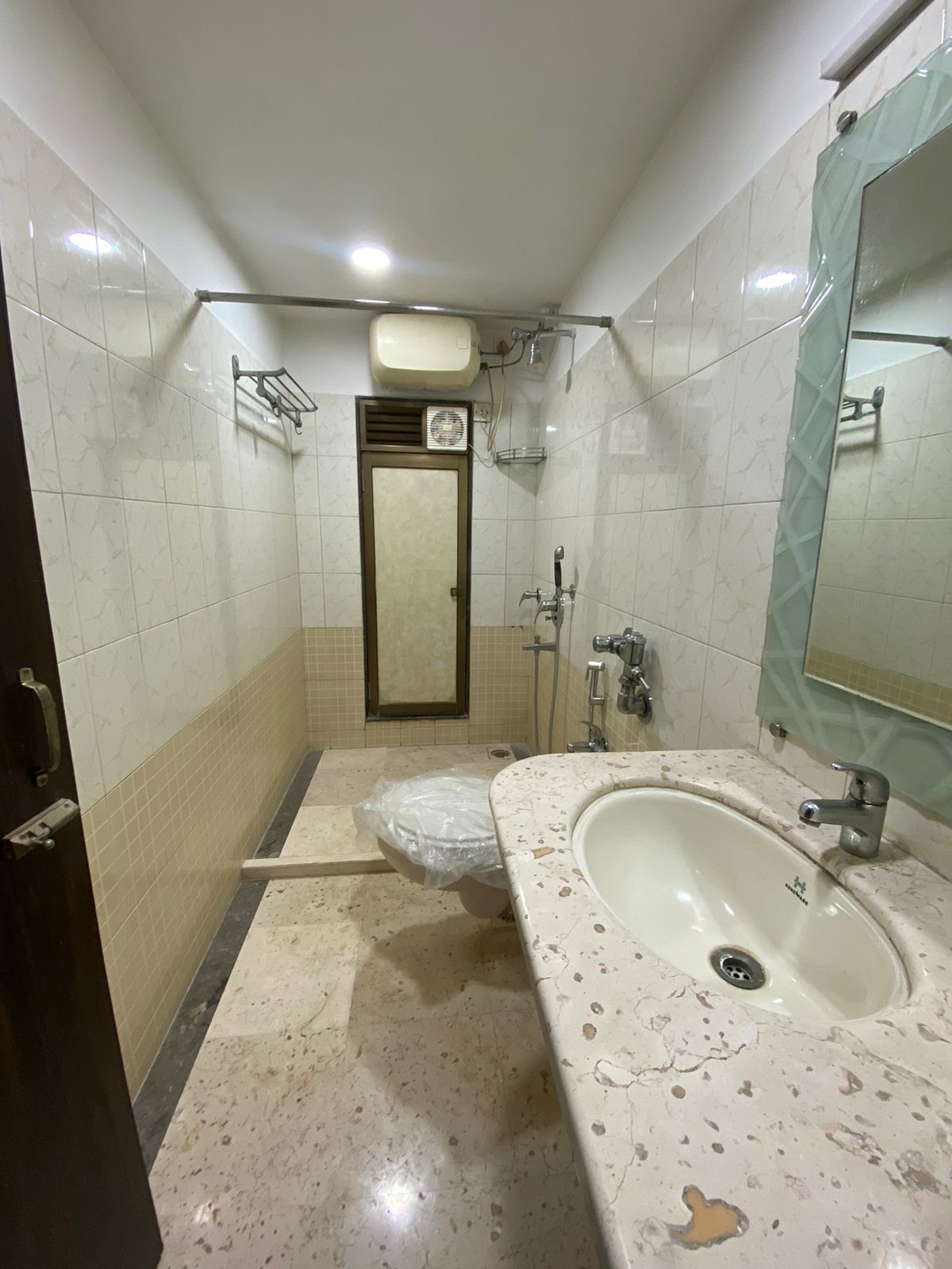 9 - Gabbana House Apartment, Khar West