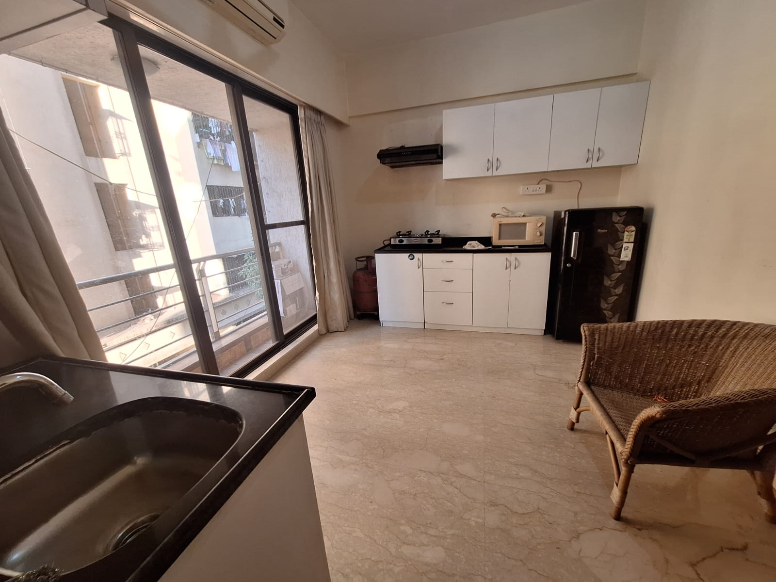 3 - Pacific Enclave, Khar West