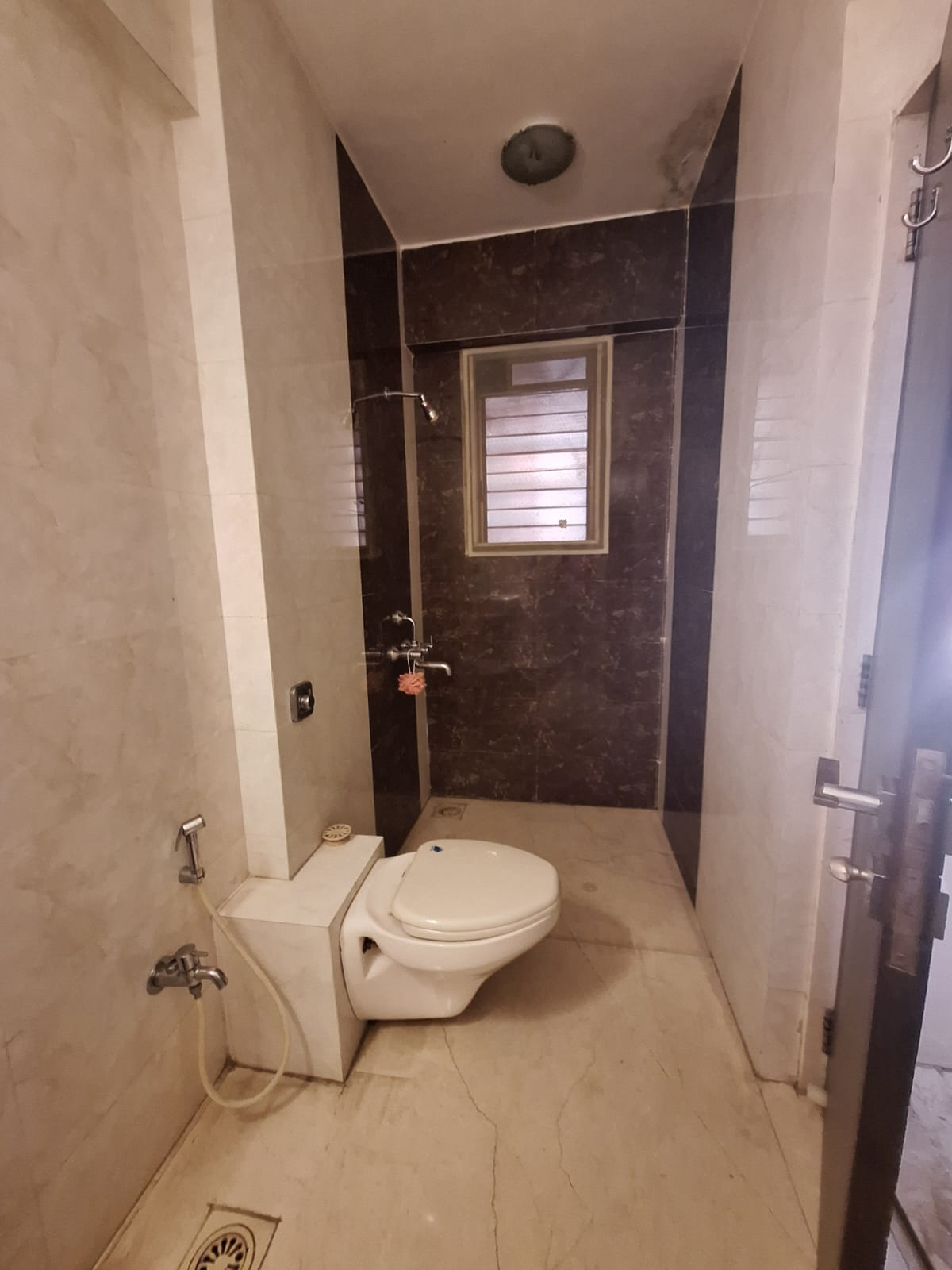 5 - Pacific Enclave, Khar West