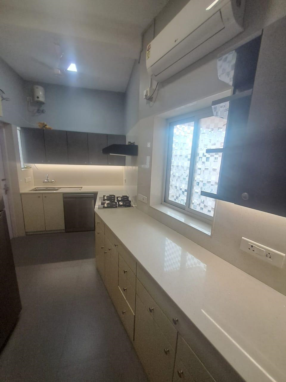 1 - Palacimo, Santacruz West