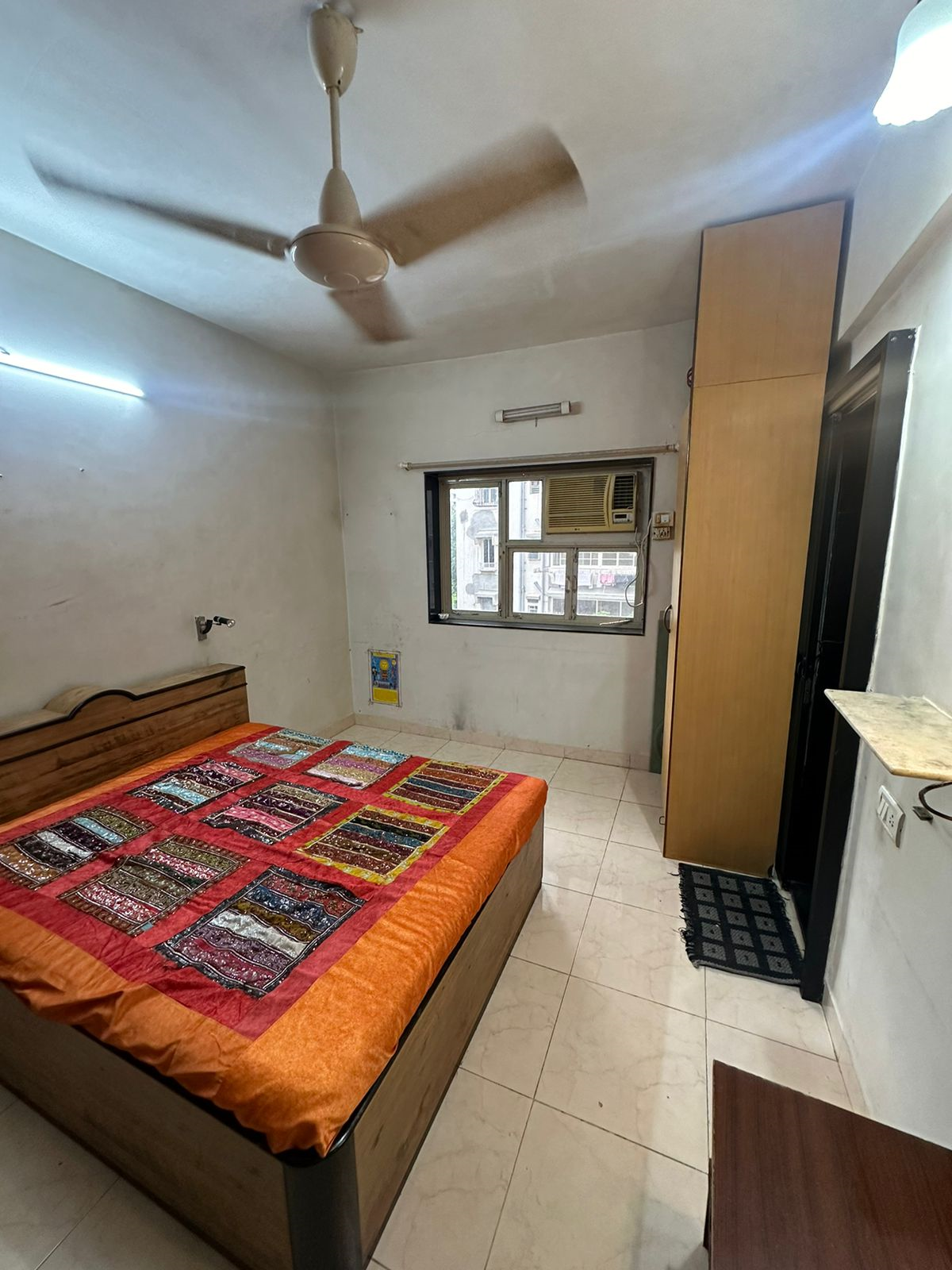 7 - Cozy Home, Bandra West