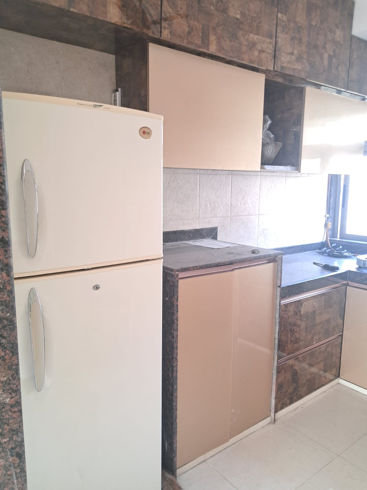 3 BHK Flats on Rent in Aarya Sahara, Khar West