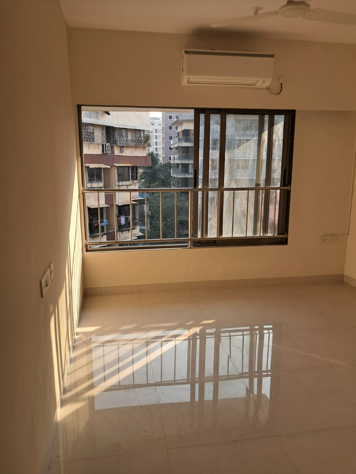 3 BHK Flats on Rent in Aarya Sahara, Khar West