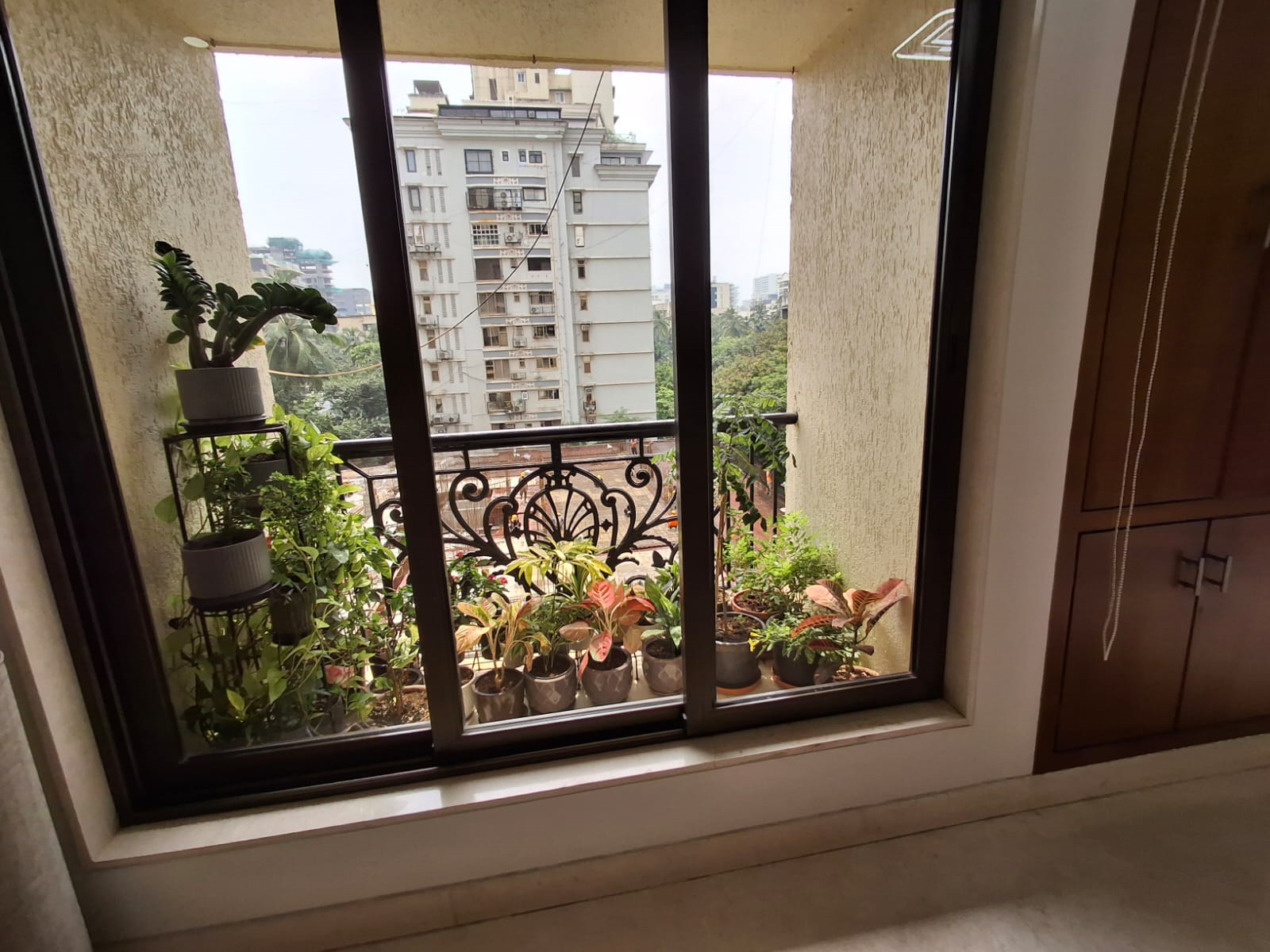 4 BHK Flats on Rent in Tirupati Balaji Towers, Santacruz West