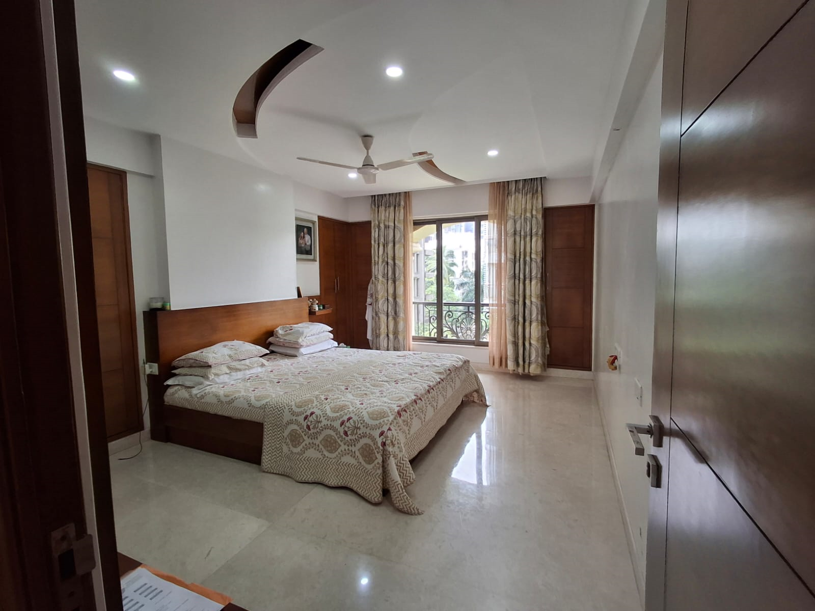 4 BHK Flats on Rent in Tirupati Balaji Towers, Santacruz West