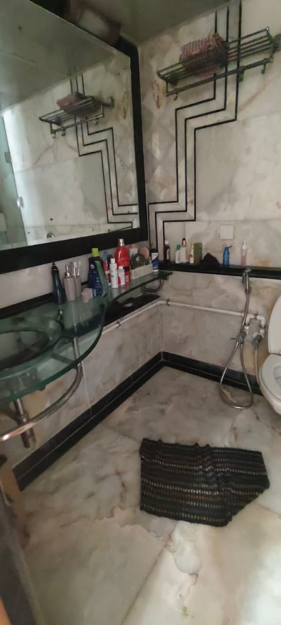 4 BHK Flats on Rent in Evershine Jewel, Khar West