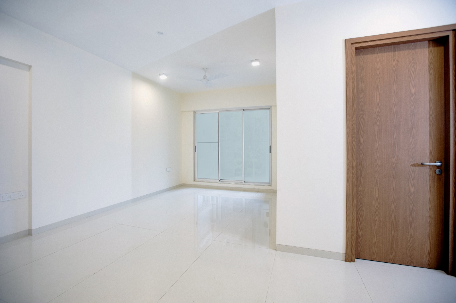 2 BHK Flats on Rent in Kukreja Complex, Bhandup