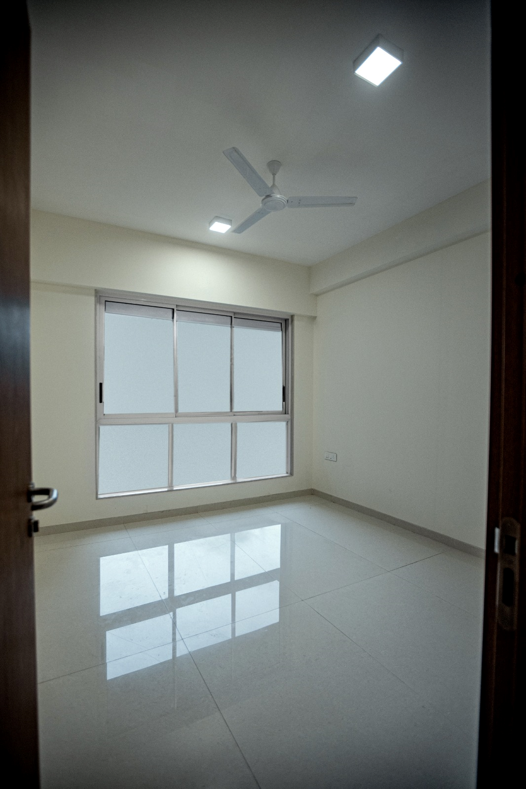 2 BHK Flats on Rent in Kukreja Complex, Bhandup