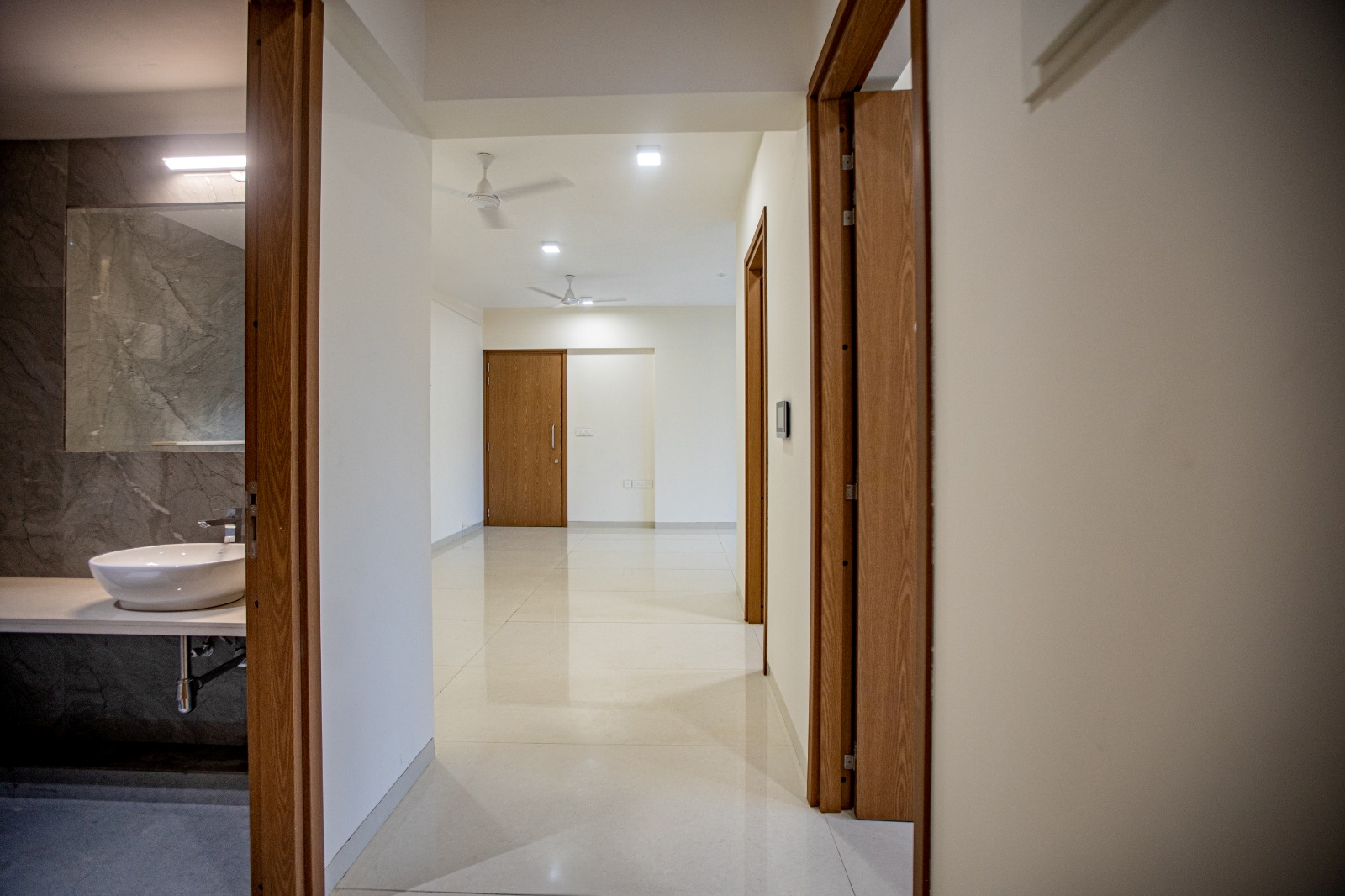 2 BHK Flats on Rent in Kukreja Complex, Bhandup
