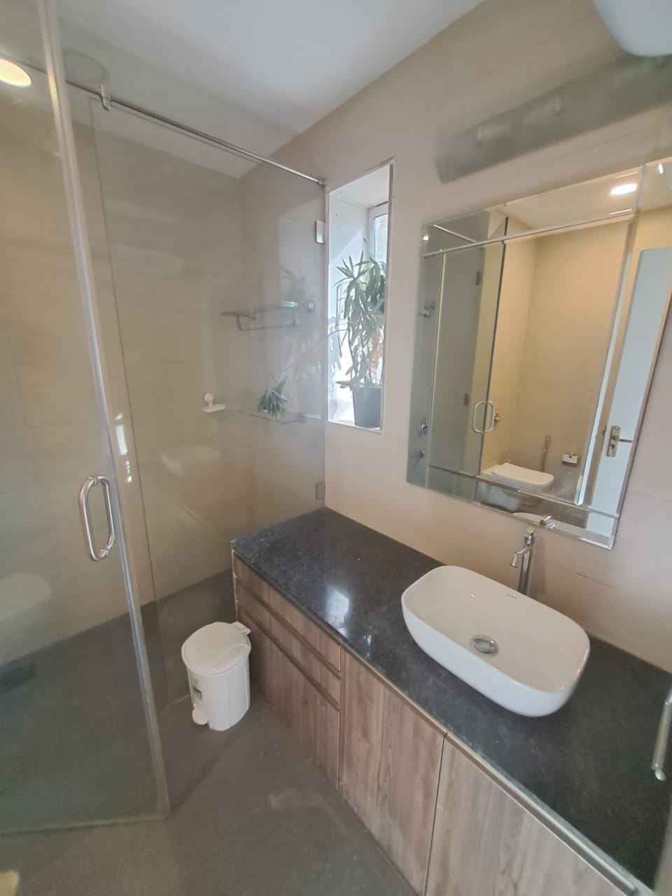 3 BHK Flats on Rent in Khatau Bungalow, Walkeshwar