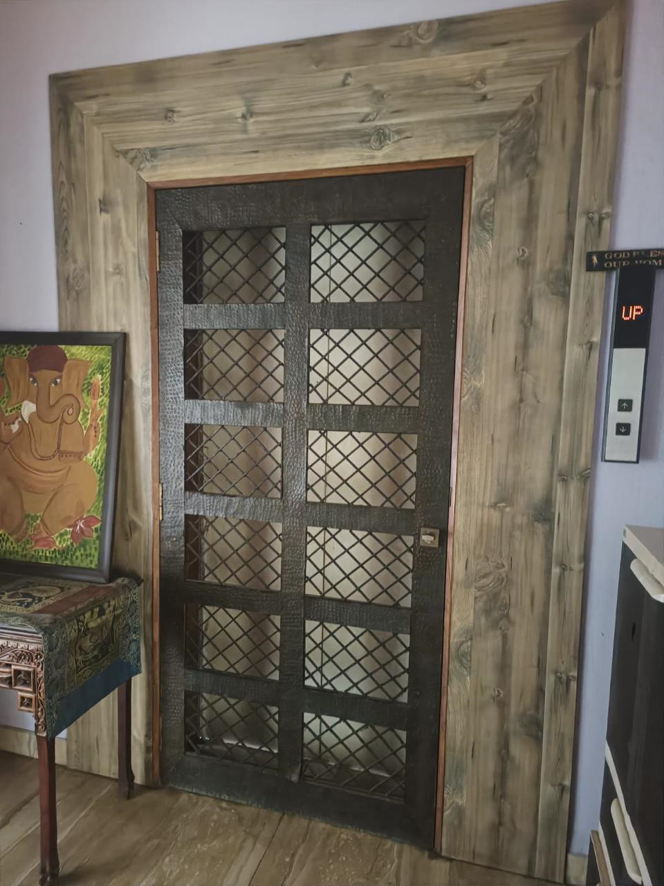 4 BHK Flats for Sale in Oberoi Sky Heights, Andheri West