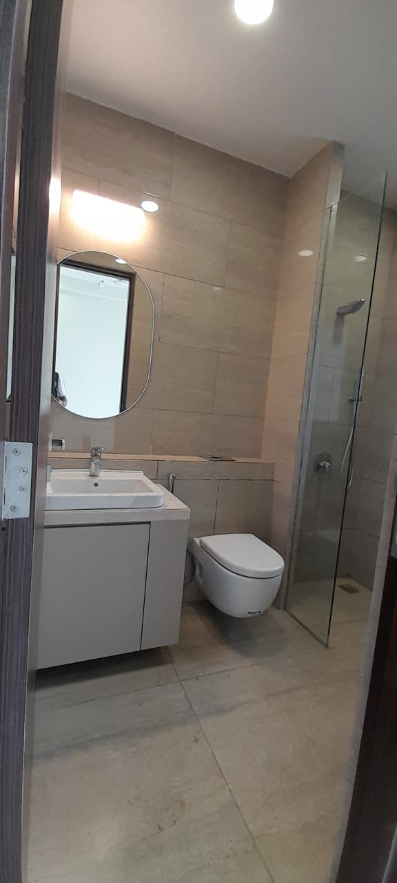 4 BHK Flats on Rent in Anand Bhuvan, Santacruz West