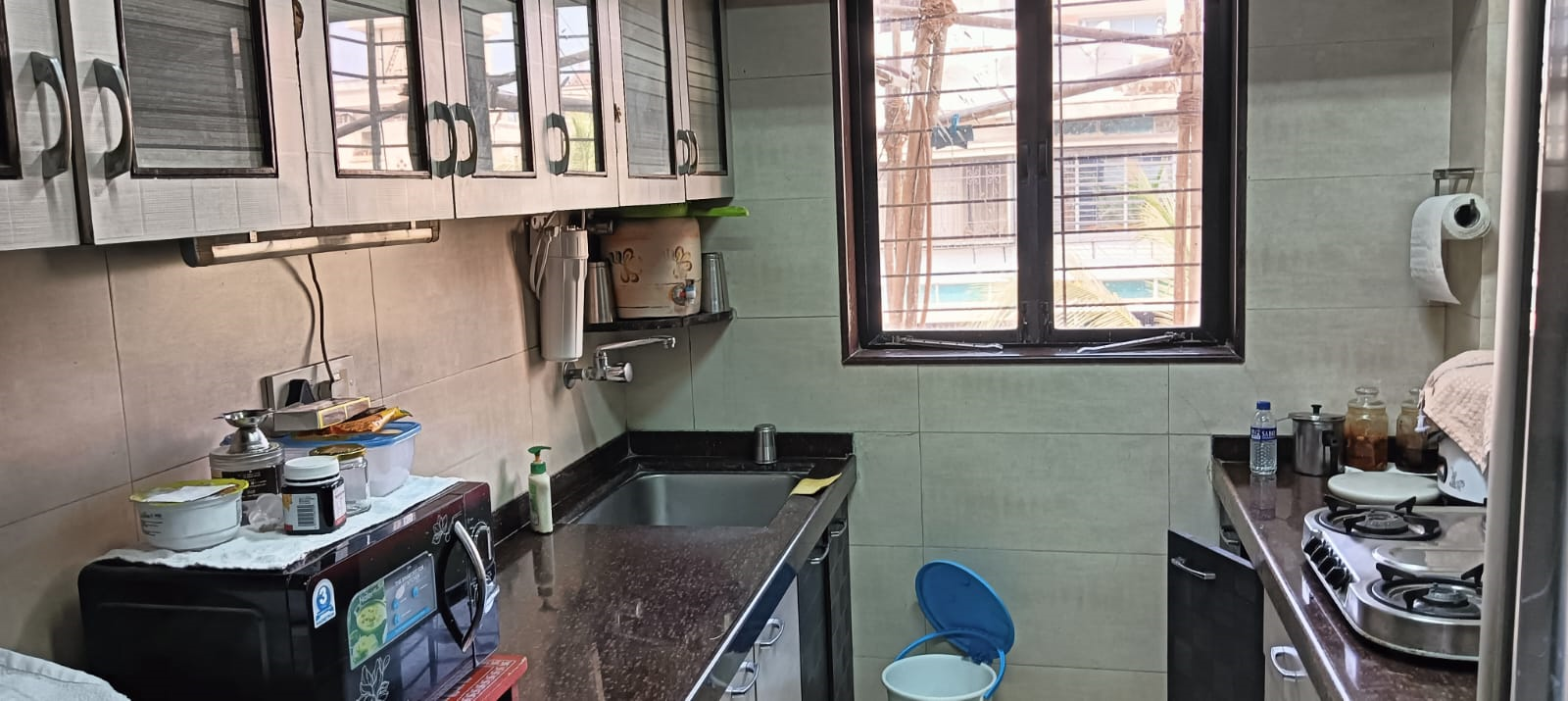 2 BHK Flats on Rent in Beacon, Santacruz West