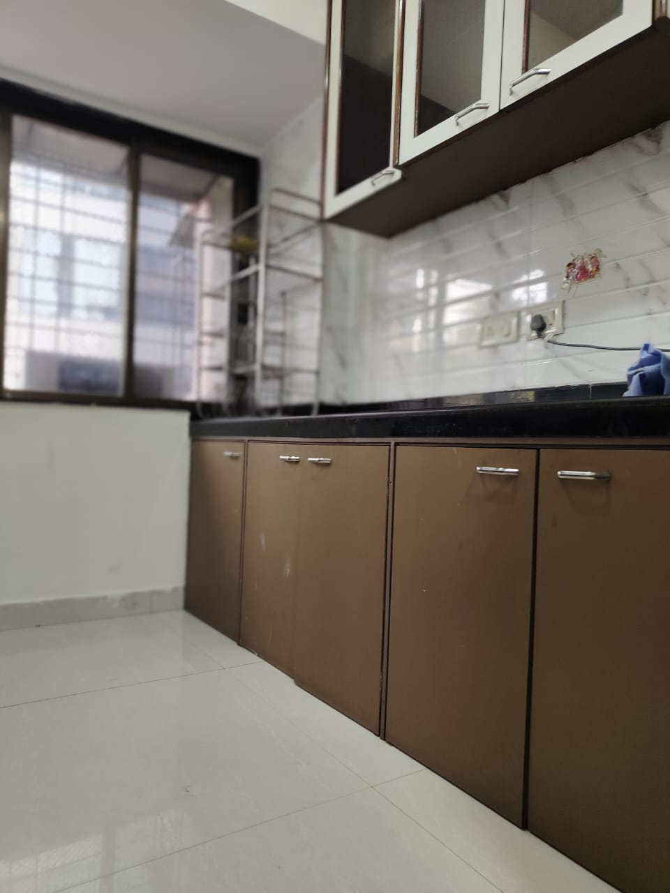 2 BHK Flats on Rent in Shree Sai Darshan, Santacruz West