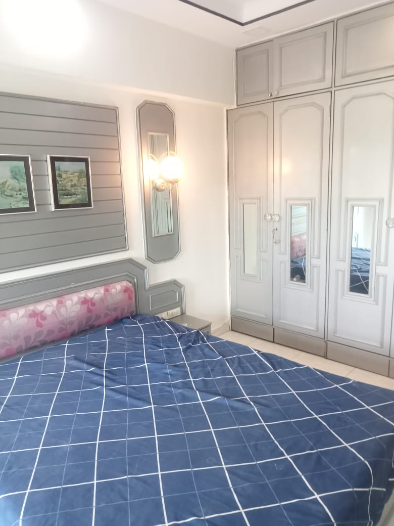 1 - Gladhurst, Santacruz West