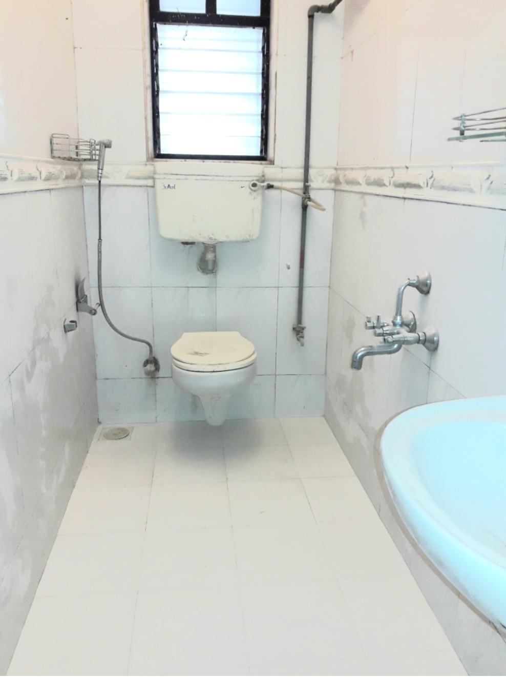 2 BHK Flats on Rent in Upasana, Khar West