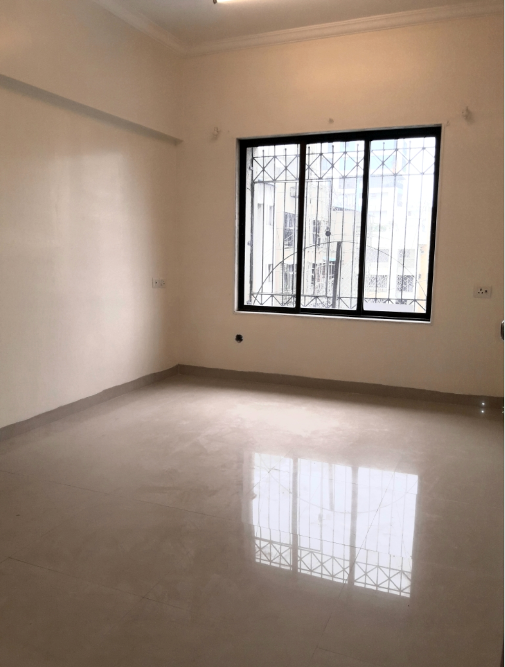 2 BHK Flats on Rent in Upasana, Khar West