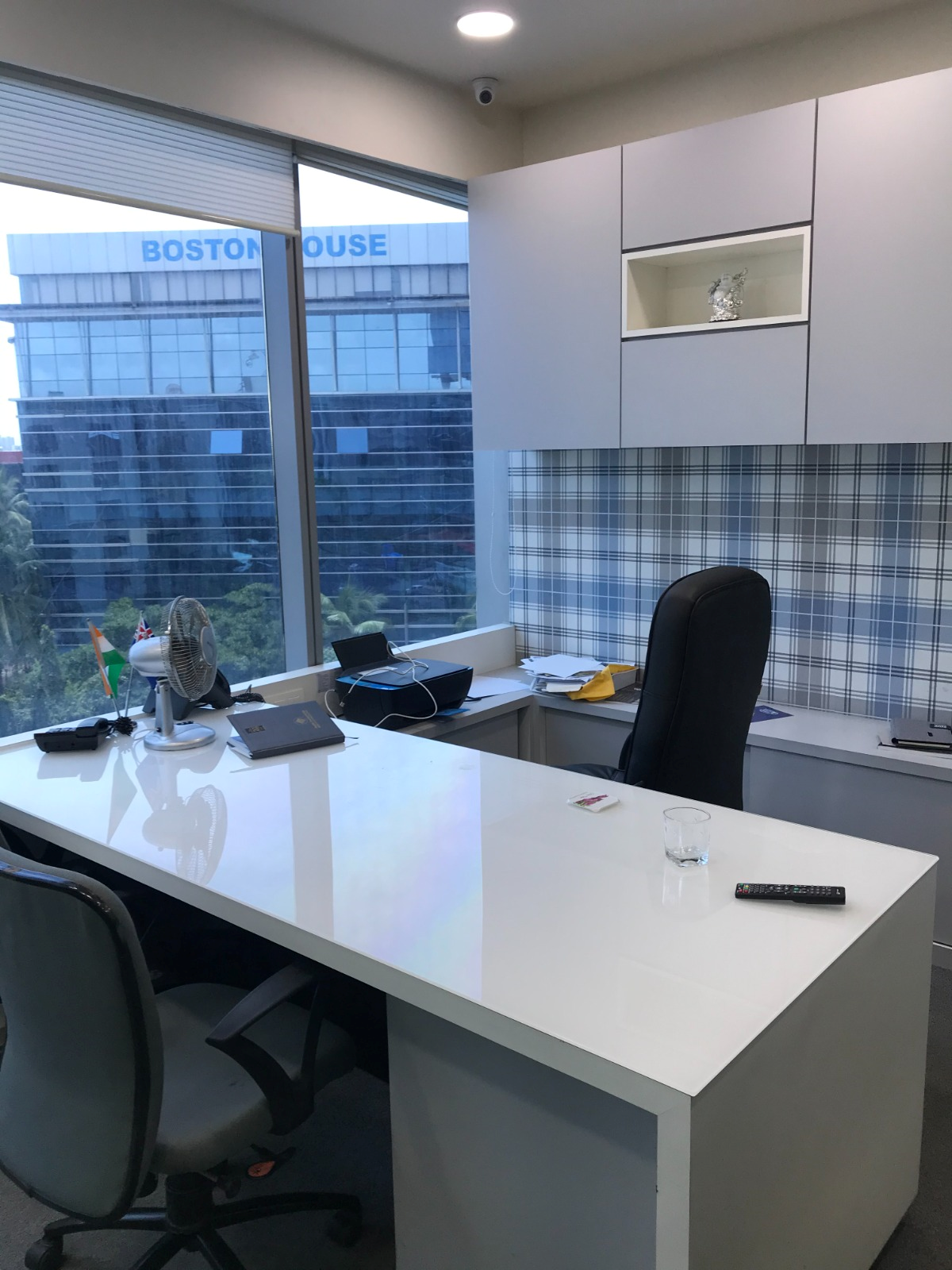 Office Space Omkar Summit Business Bay for Rent in Andheri East