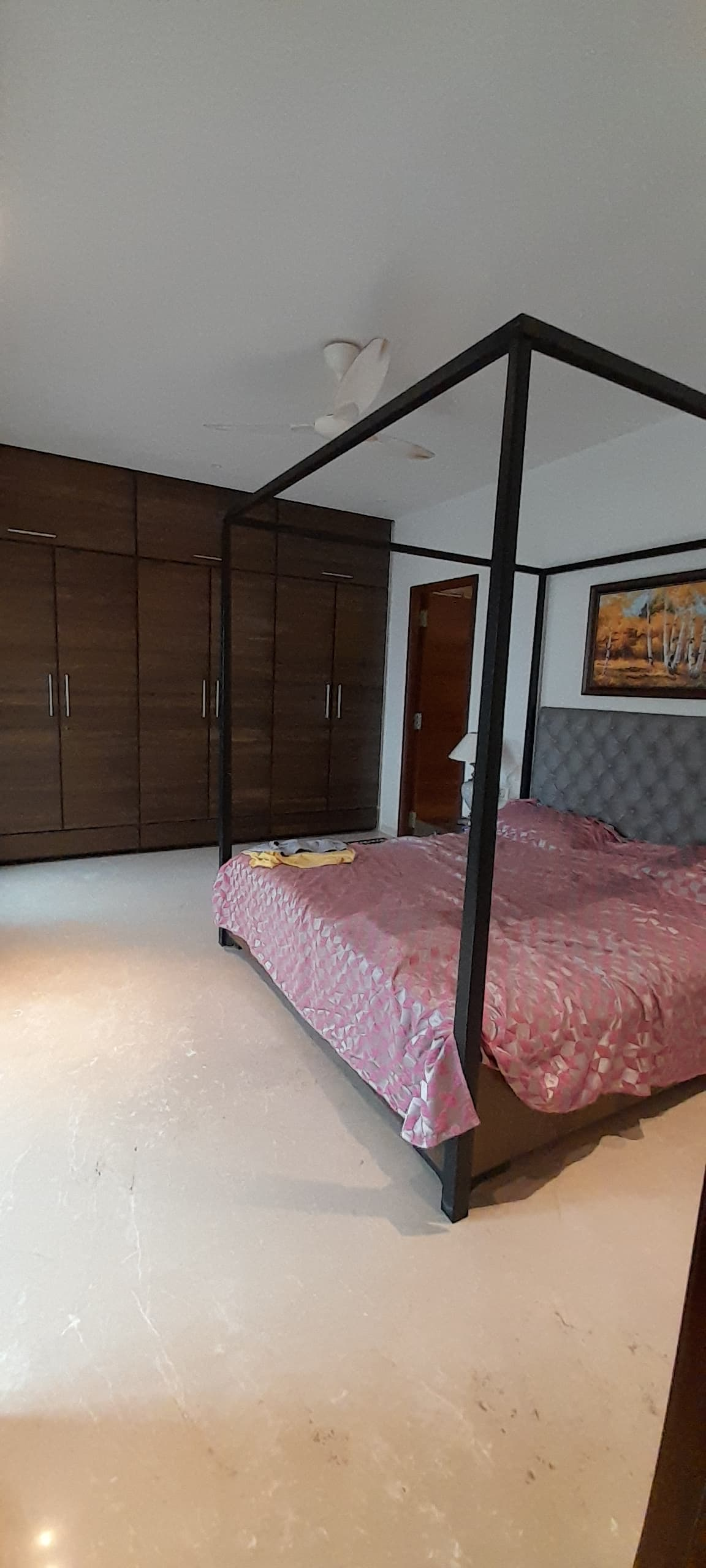 3 BHK Flats on Rent in Riviera, Juhu