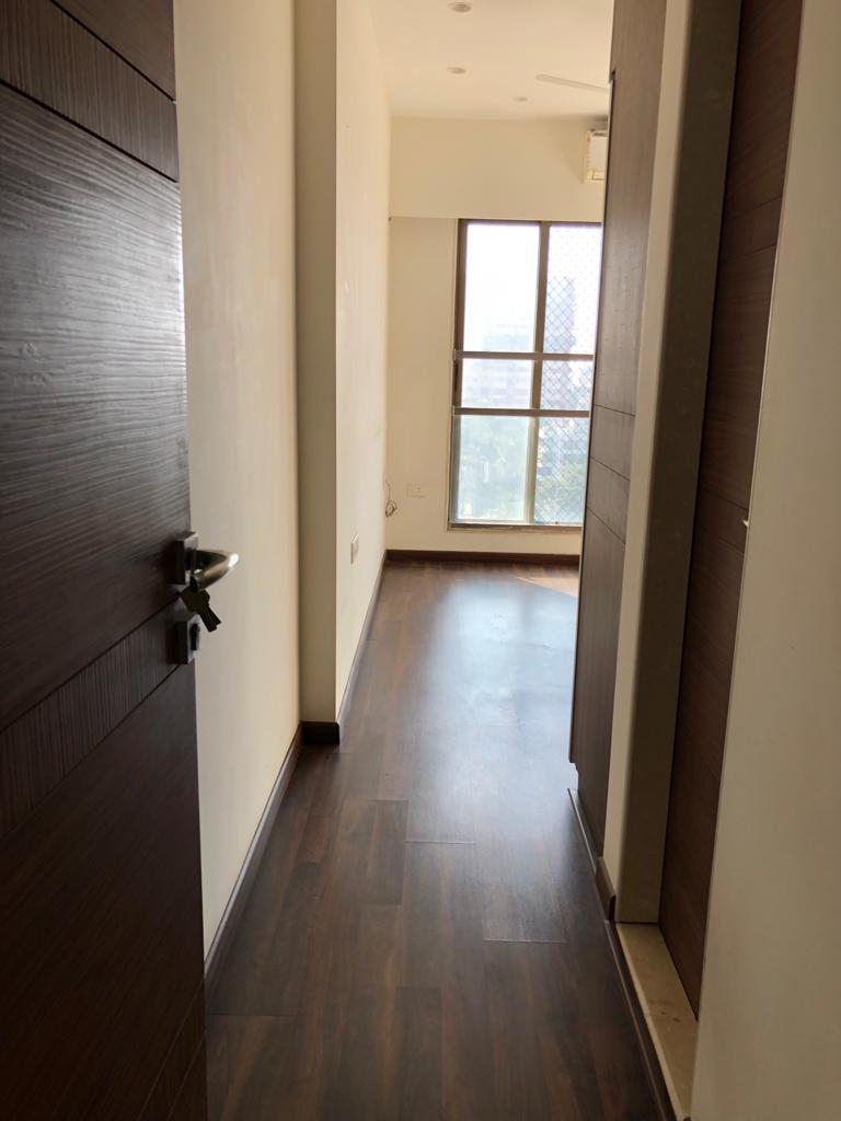 3 BHK Flats on Rent in Shiv Asthan Heights Apartment, Bandra West