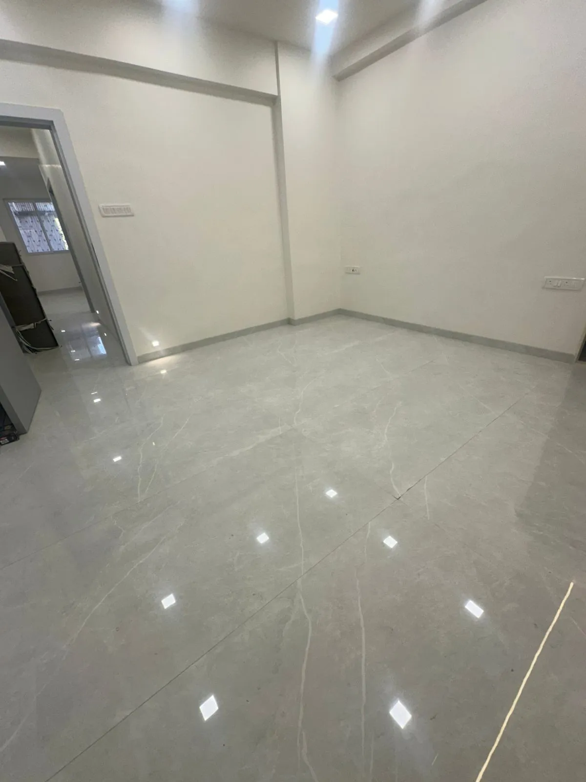 11 - Apsara, Bandra West