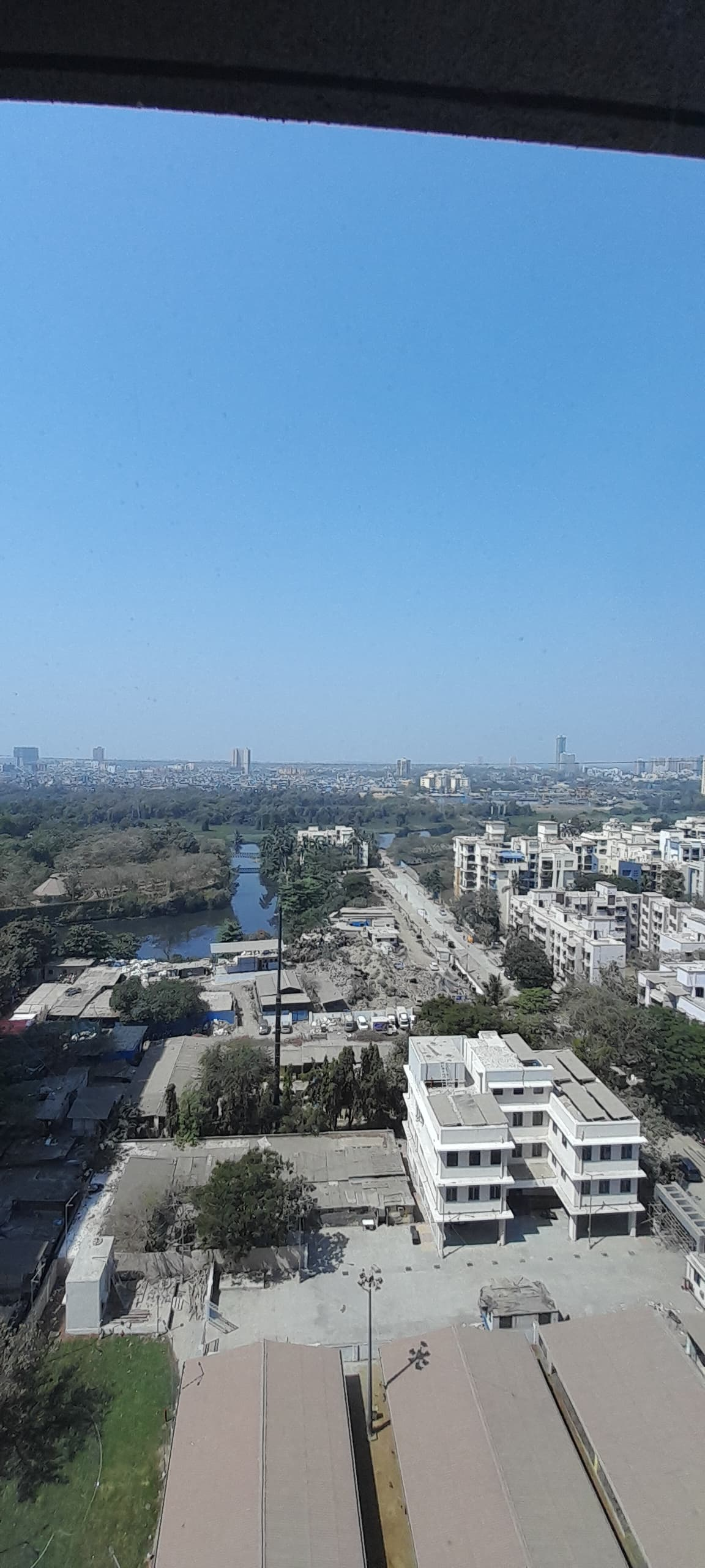 3 BHK Semi Furnished in Raj Infinia , Malad West