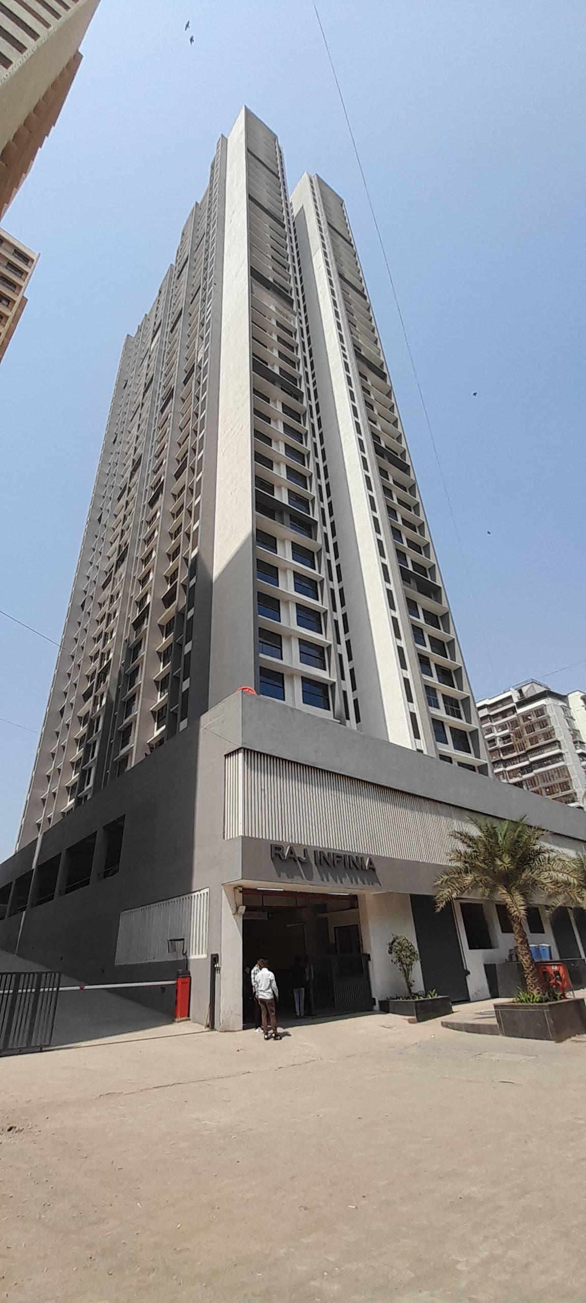 3 BHK Semi Furnished in Raj Infinia , Malad West