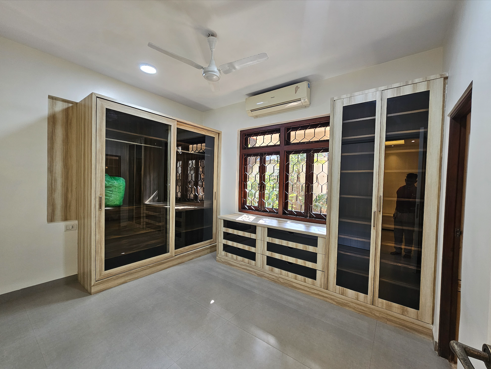 9 - Crescent, Bandra West