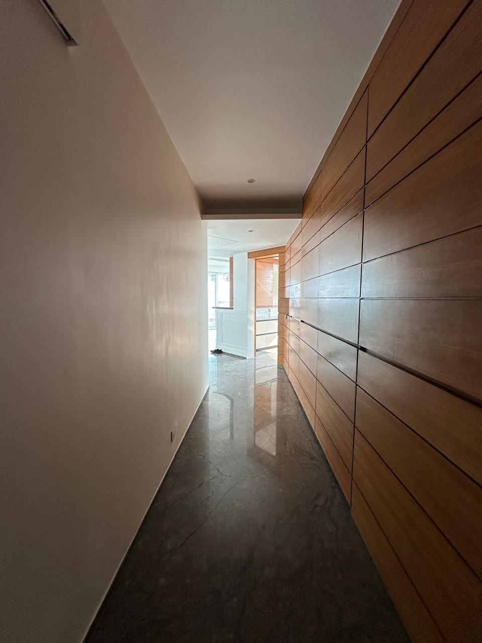 3 BHK Semi Furnished in Imperial Towers , Tardeo