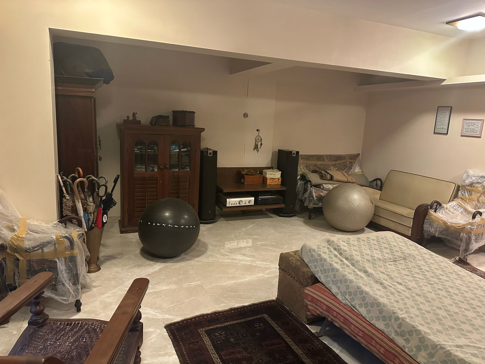 Duplex Flats on Rent in Ekta Everglades, Bandra West