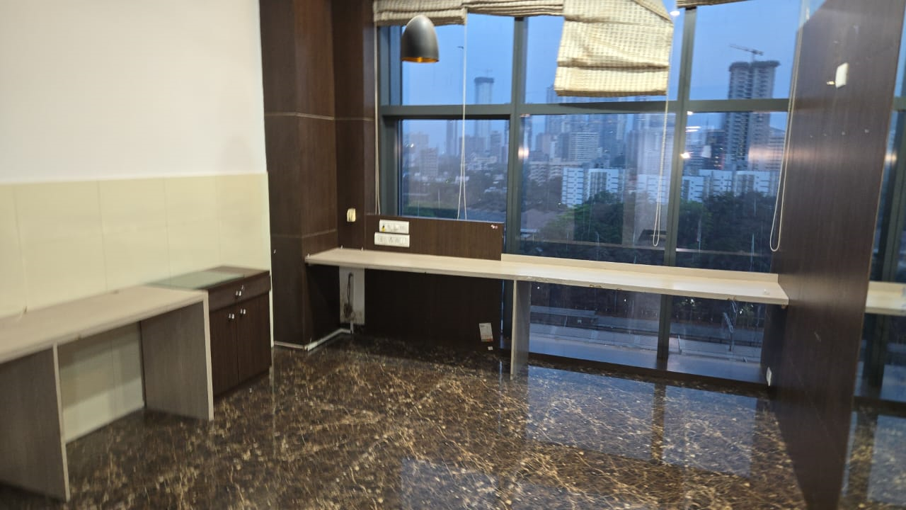 Office Space Semi Furnished in Naman Midtown , Lower Parel