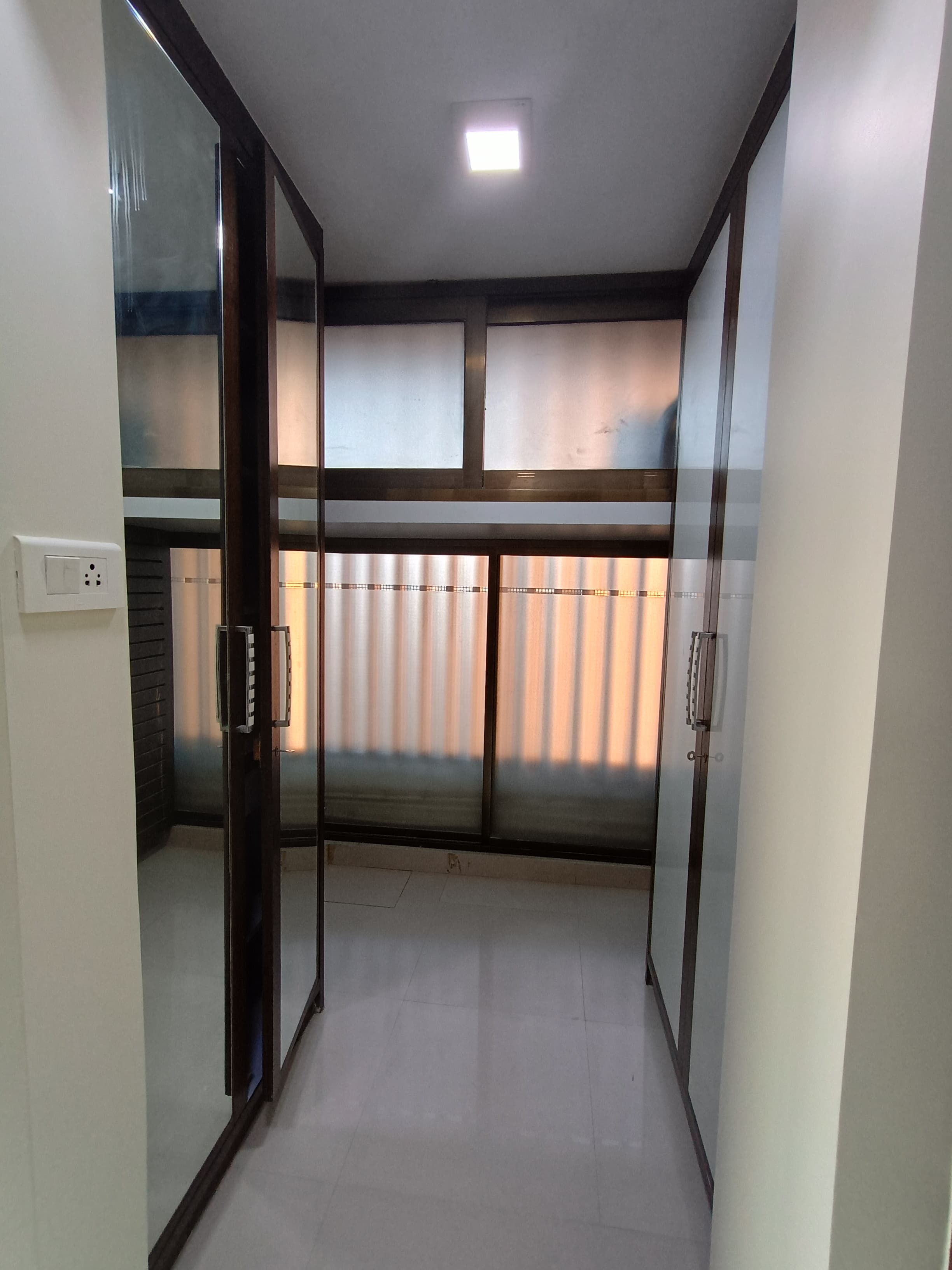 2½ BHK Semi Furnished in Oberoi Springs , Andheri West