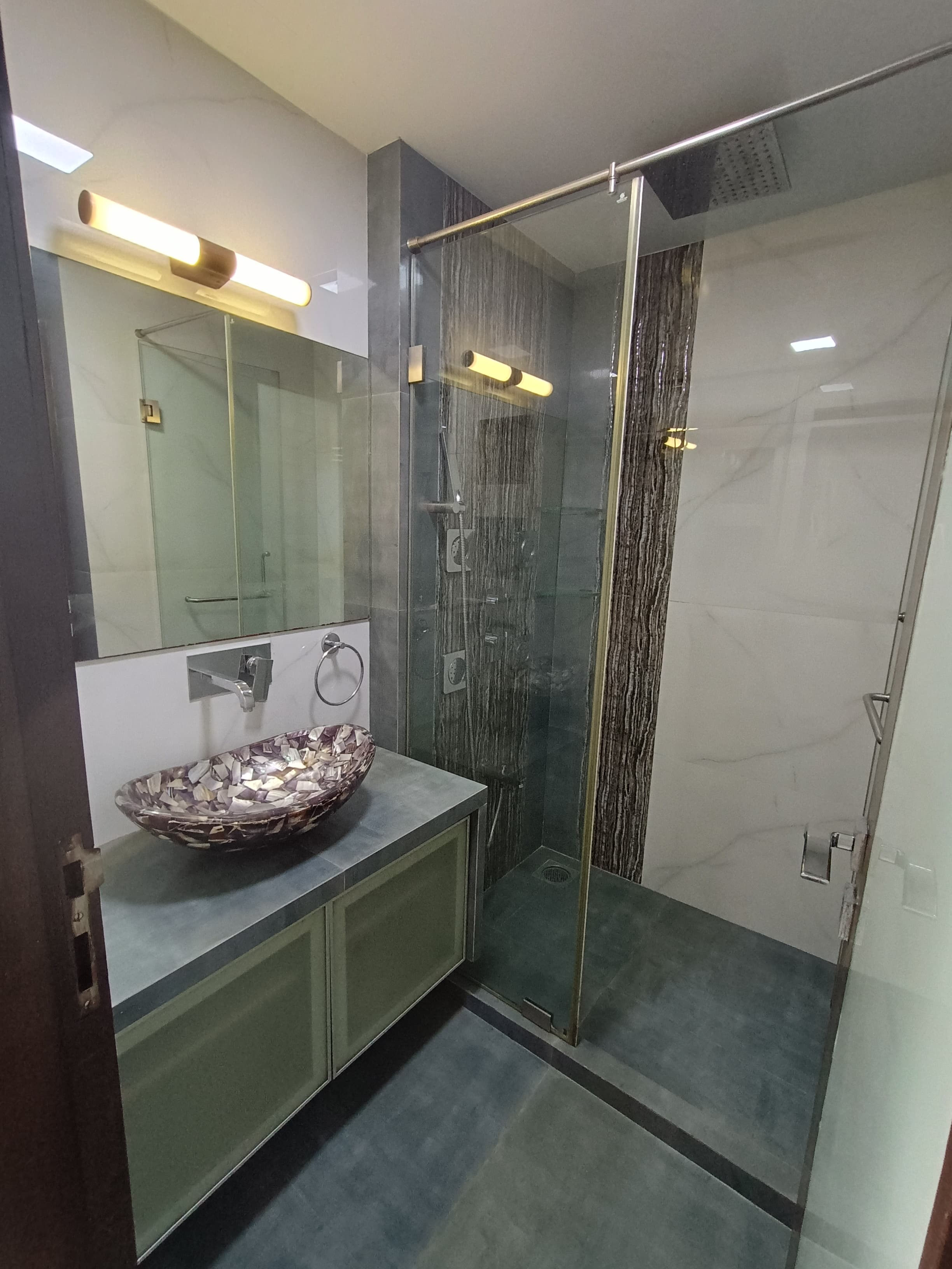 26 - Oberoi Springs, Andheri West