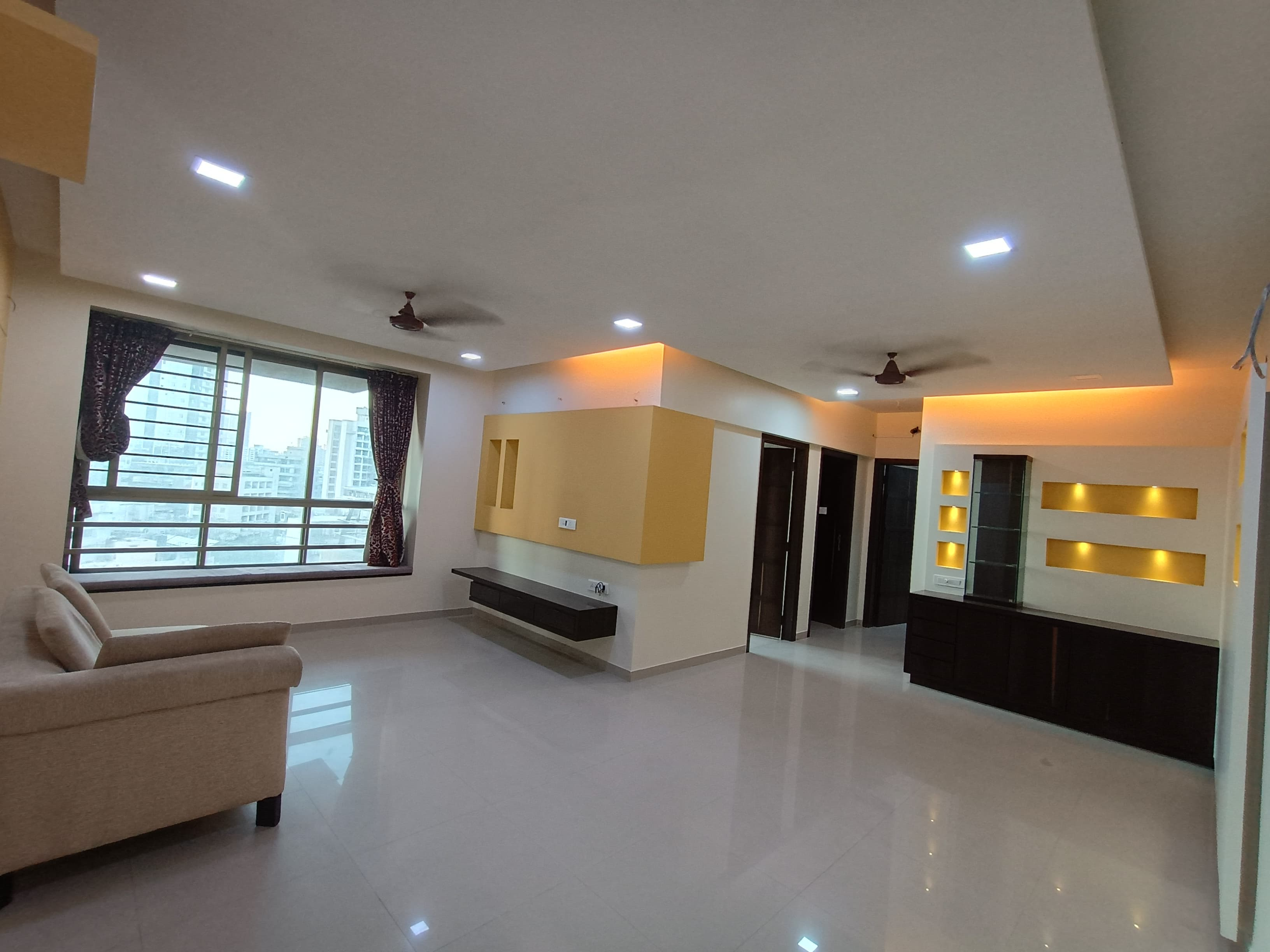 2½ BHK Flats on Rent in Oberoi Springs, Andheri West