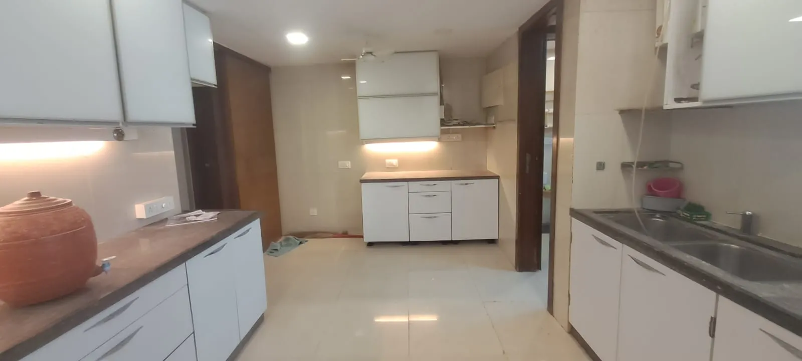 4 BHK Flats on Rent in Sumer Trinity, Prabhadevi