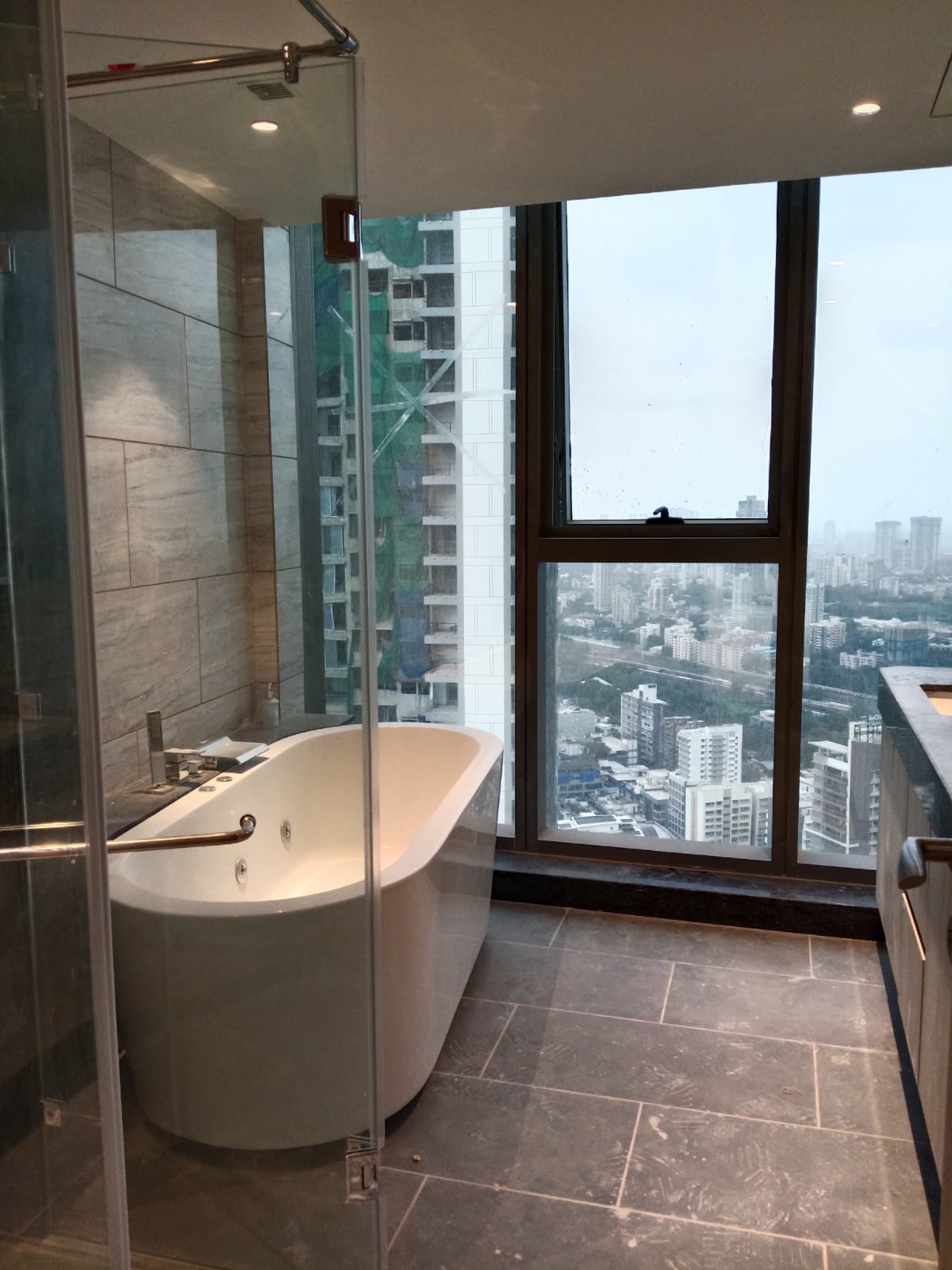 4 BHK Flats on Rent in Rustomjee Crown, Prabhadevi