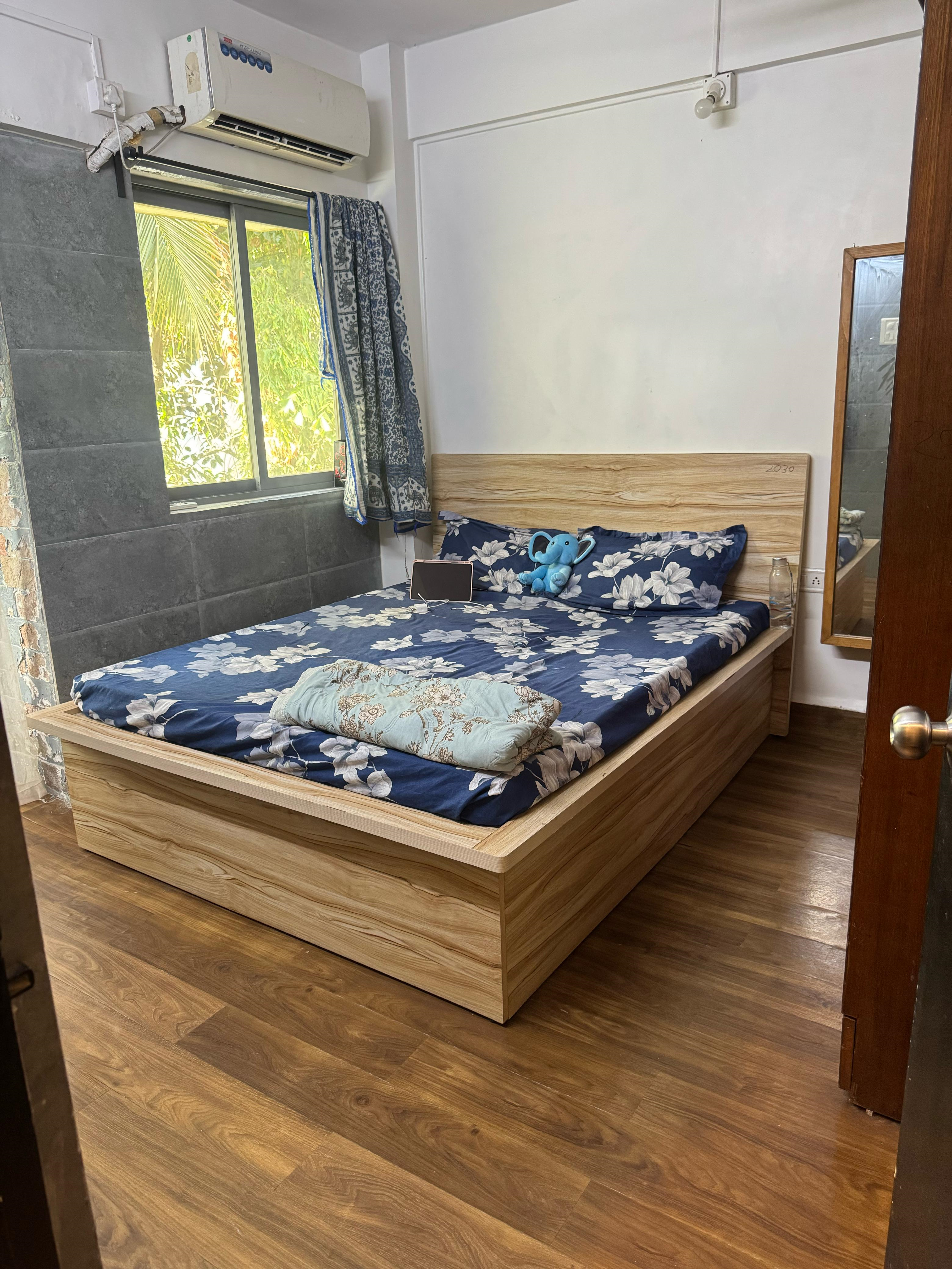 2 BHK Flats on Rent in Guru Kripa, Andheri West