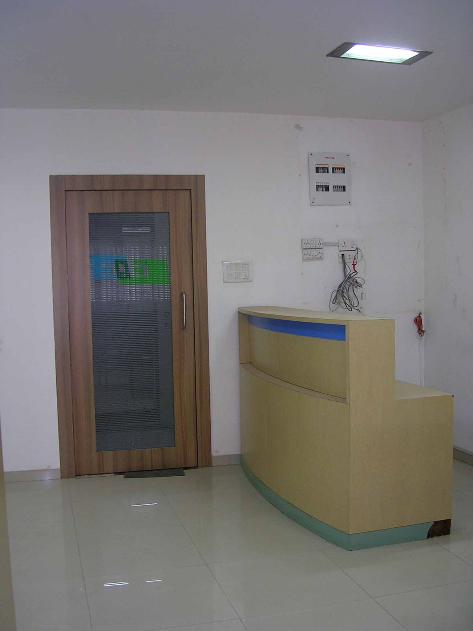 Office Space Offices on Rent in Raheja Centre, Nariman Point