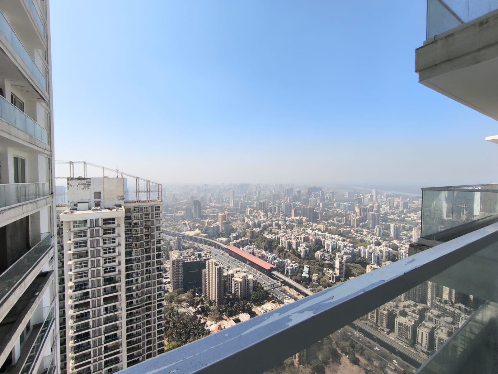 4 BHK Flats on Rent in Omkar Altamonte, Malad East