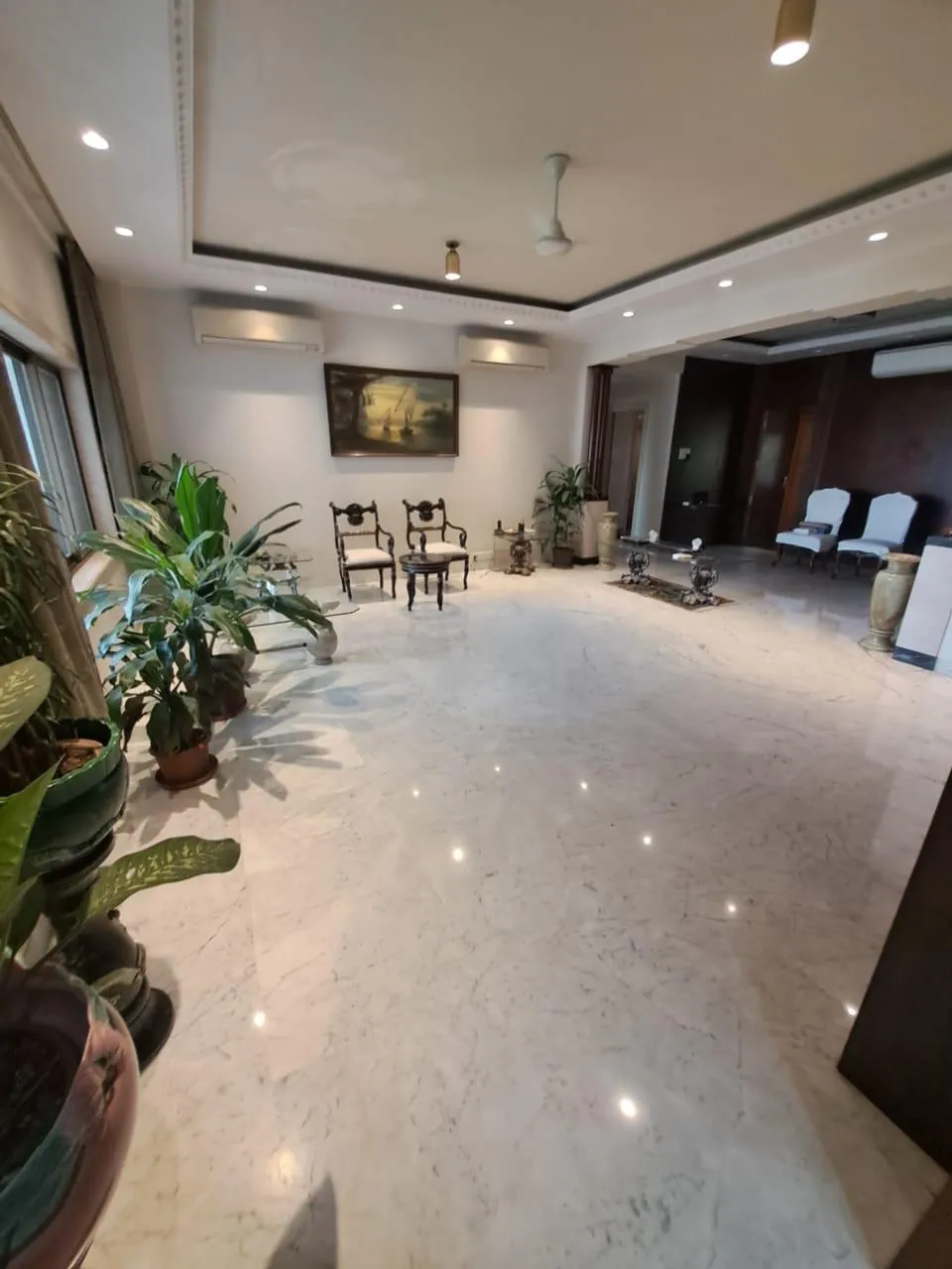 3 BHK Flats on Rent in Rashmi, Carmichael Road