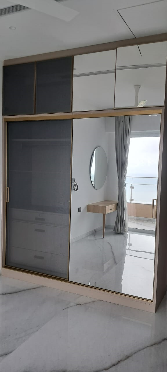 3½ BHK Fully Furnished in Minerva , Mahalaxmi