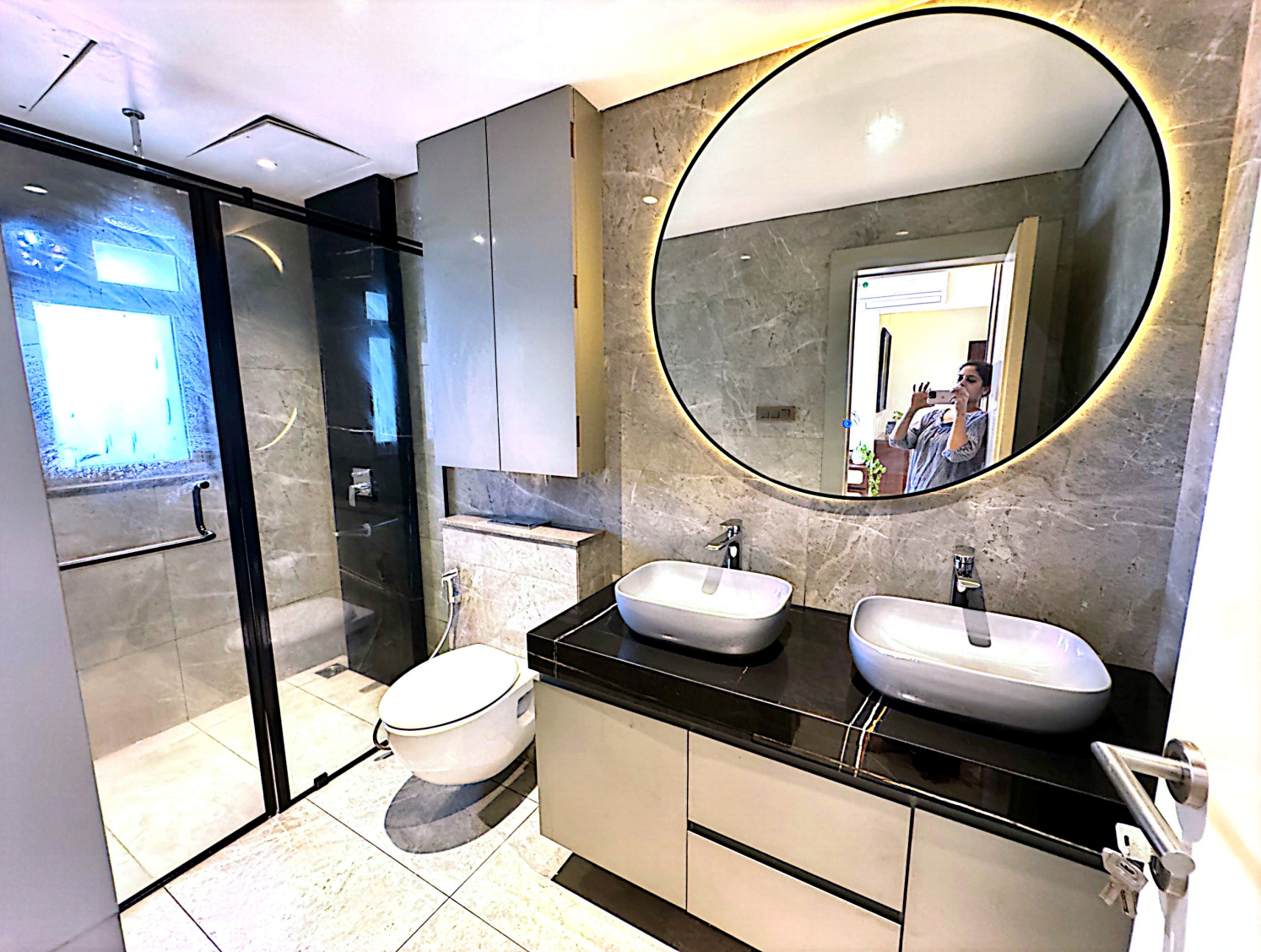 3 BHK Fully Furnished in Oberoi Maxima , Andheri East