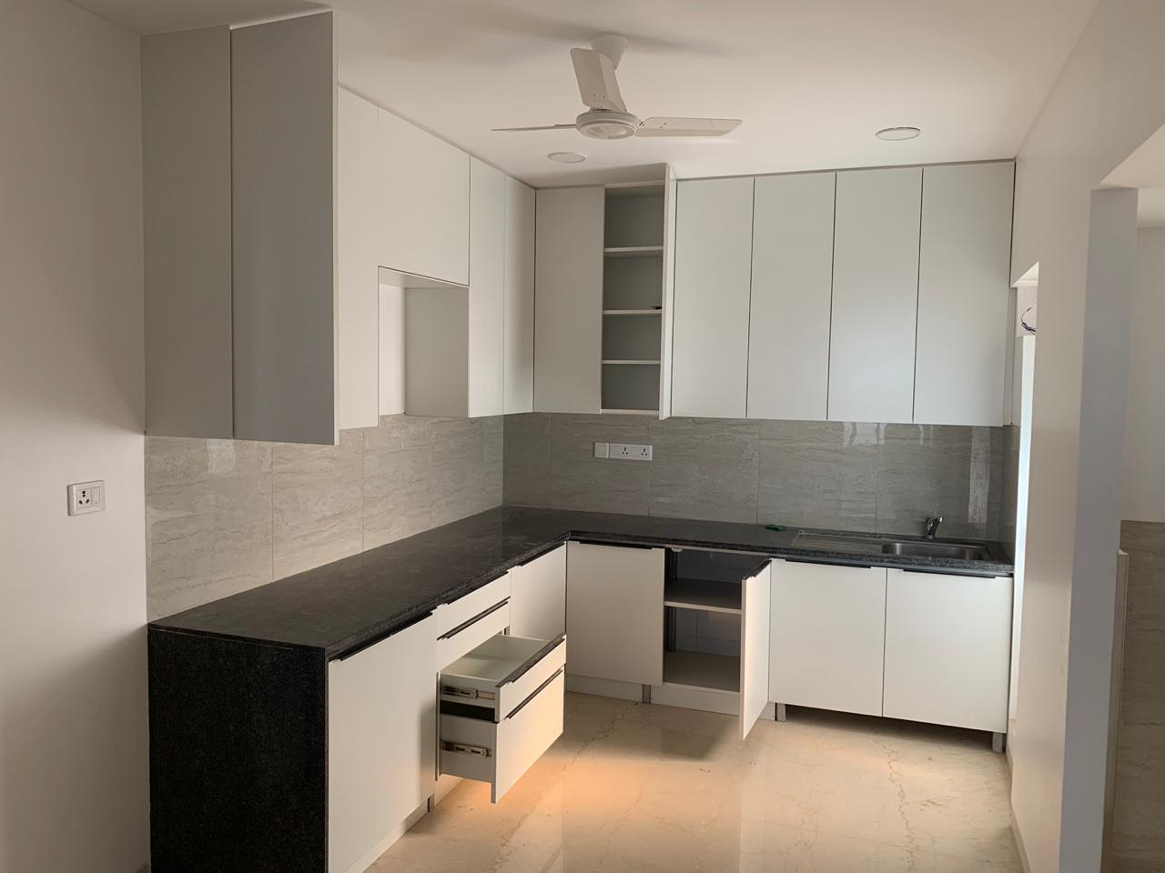 4 BHK Flats on Rent in Oberoi Prisma, Andheri East