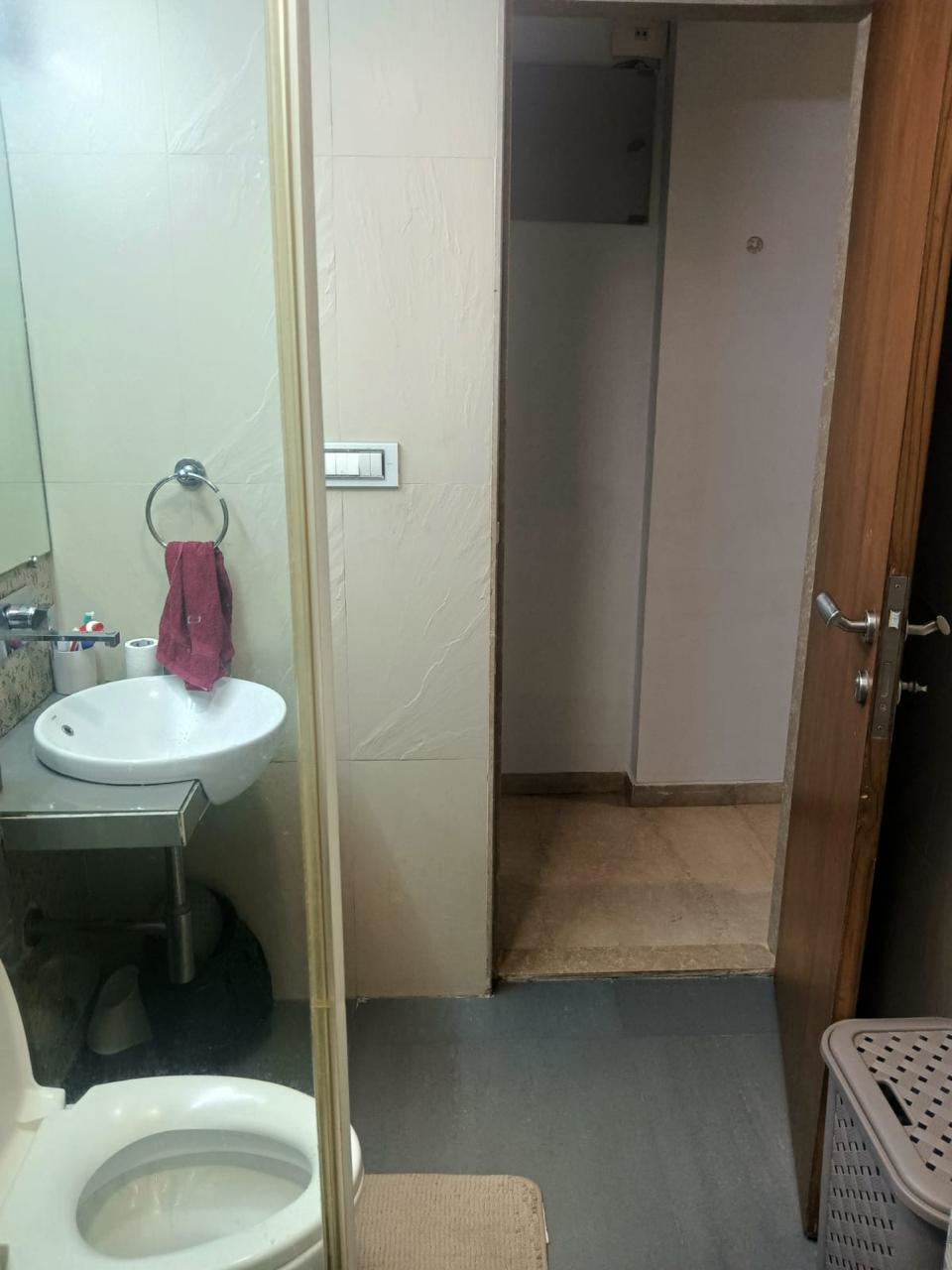 2 BHK Flats for Sale in Lakhani Signature, Bandra West