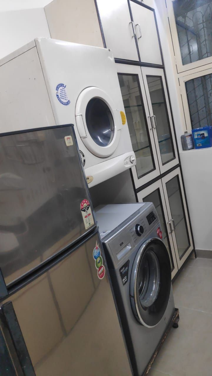 1 BHK Flats on Rent in Corinthian, Colaba