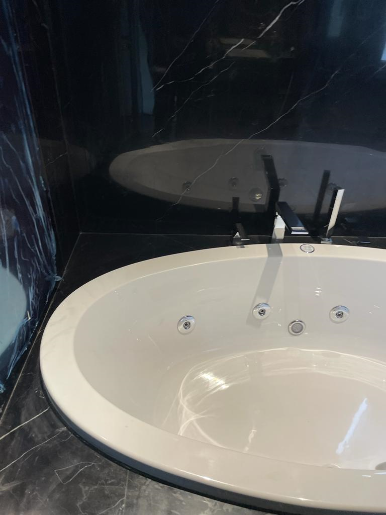 4 BHK Semi Furnished in Trump Tower , Worli